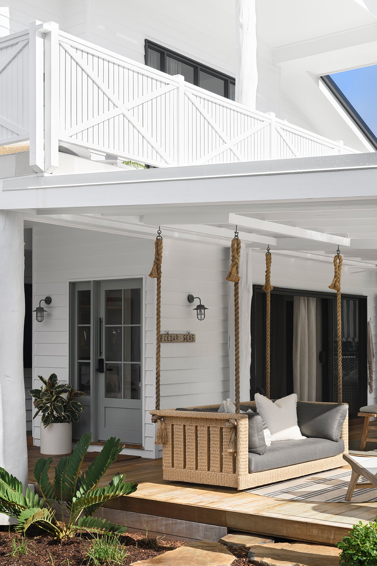 Hanging Lounge