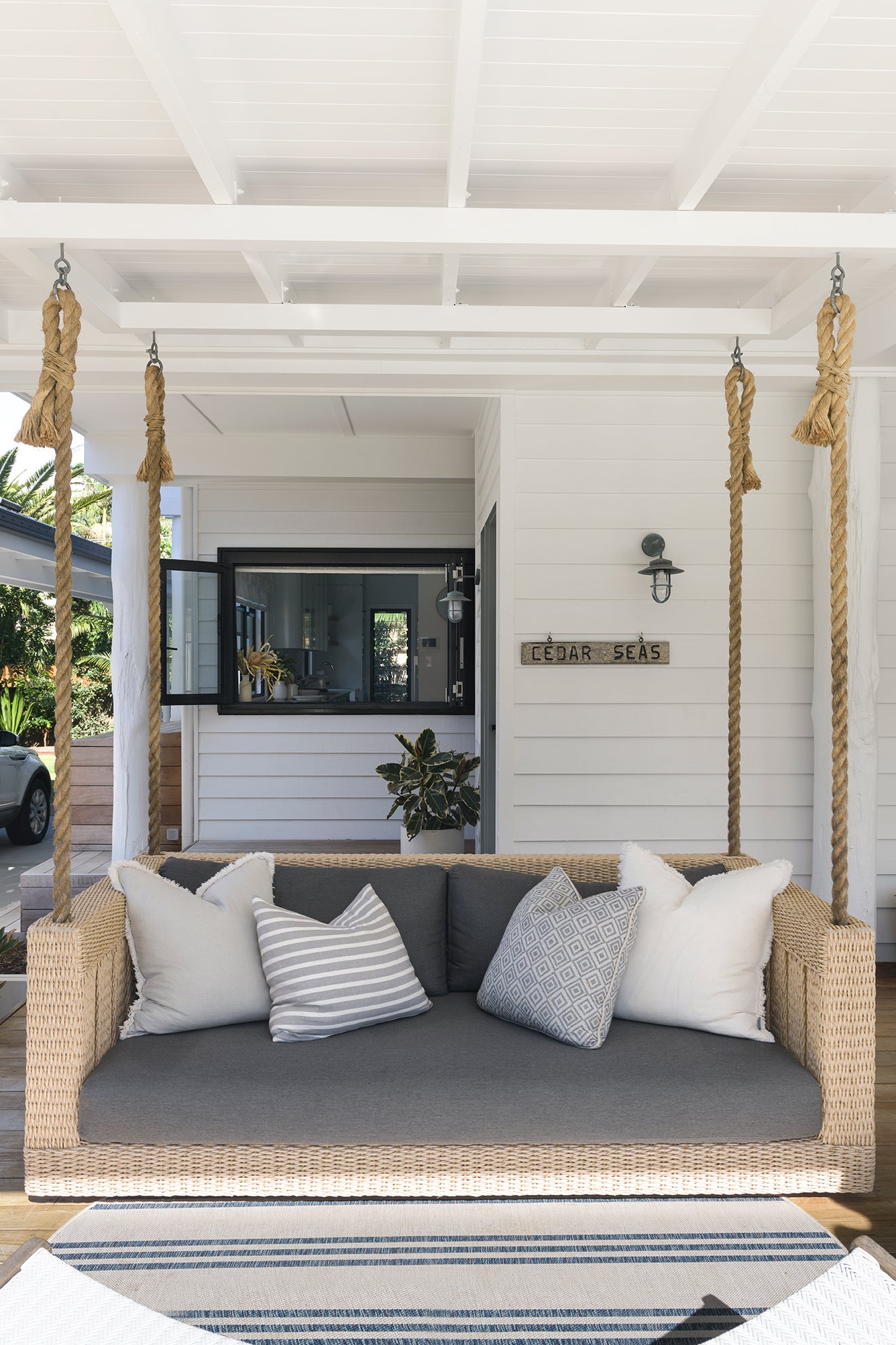 Hanging Lounge