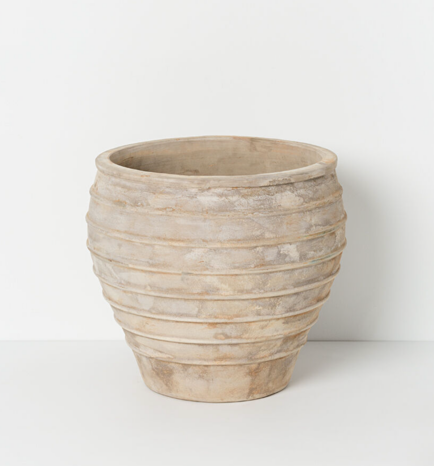 Ava Terracotta Pot